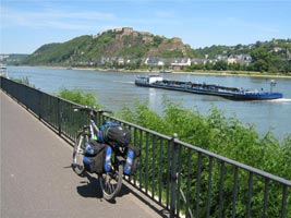 em Koblenz o encontro com o rio Mosel
