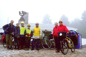 Walter, Luciana e os amigos cicloturistas Alemães que nos acompanharam por toda a Galícia. Portomarín - Galícia