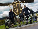 Bikes and Spices: Casal em volta ao mundo de bicicleta