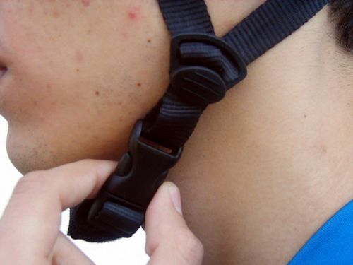 É importante manter o capacete sempre ajustado. Crédito: Walter Magalhães É importante manter o capacete sempre ajustado. Crédito: Walter Magalhães