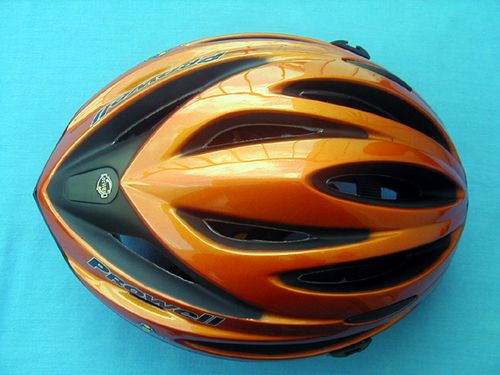 Capacetes evoluíram para materiais como EPP e EPS. Crédito: Walter Magalhães