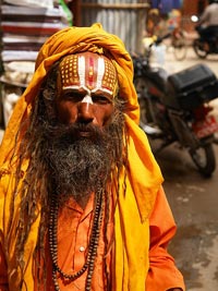 Nepal - Esmoleiro disfarçado Nepal - Esmoleiro disfarçado