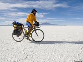 Atravessando o Salar de Uyuni