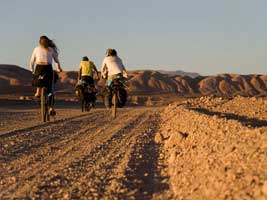 Caminho para águas de Puritama