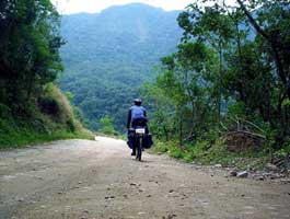 Descida da Serra do Mar: a famosa Cunha - Paraty