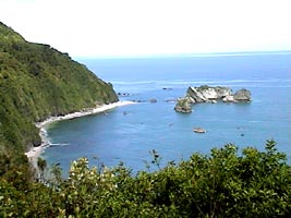 Knight Rockies: formações rochosas isoladas em pleno mar da Tasmânia aumentaram minha sensação de solitude e de íntimo contato com a natureza.