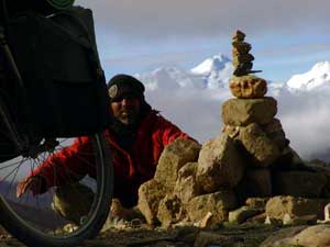 No Tong-la (5.150m), com os Himalayas ao fundo